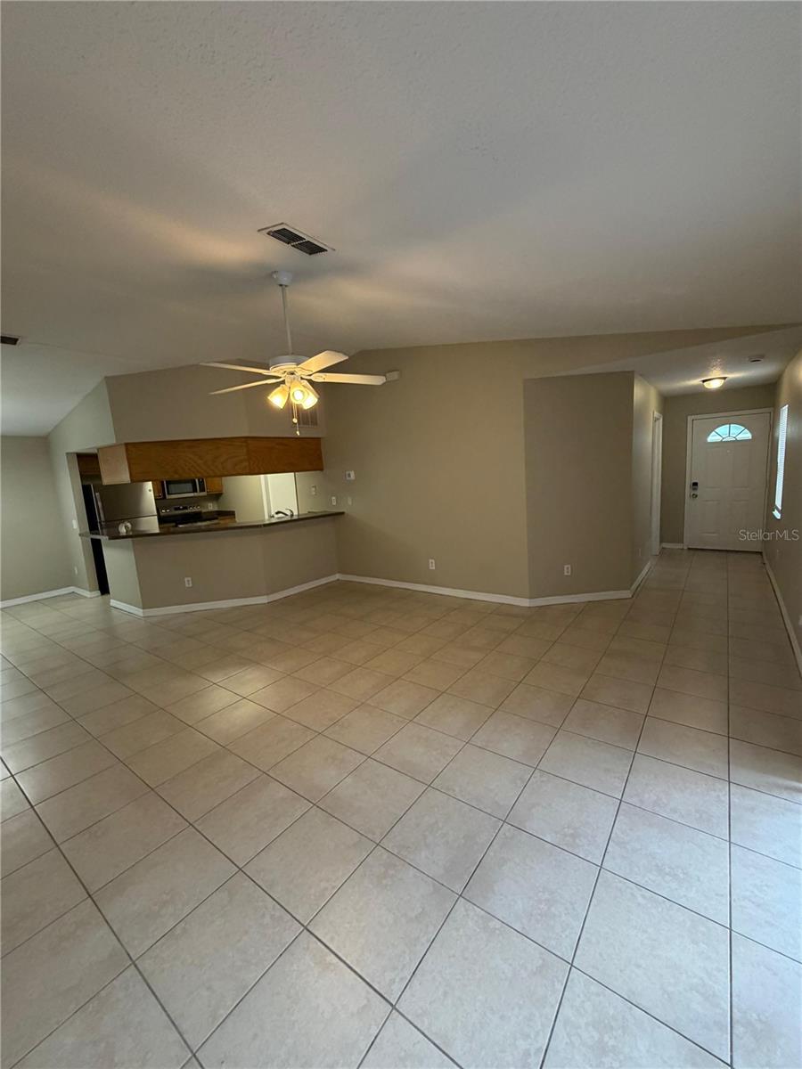 Image 4 of 22 For 2211 17th Avenue