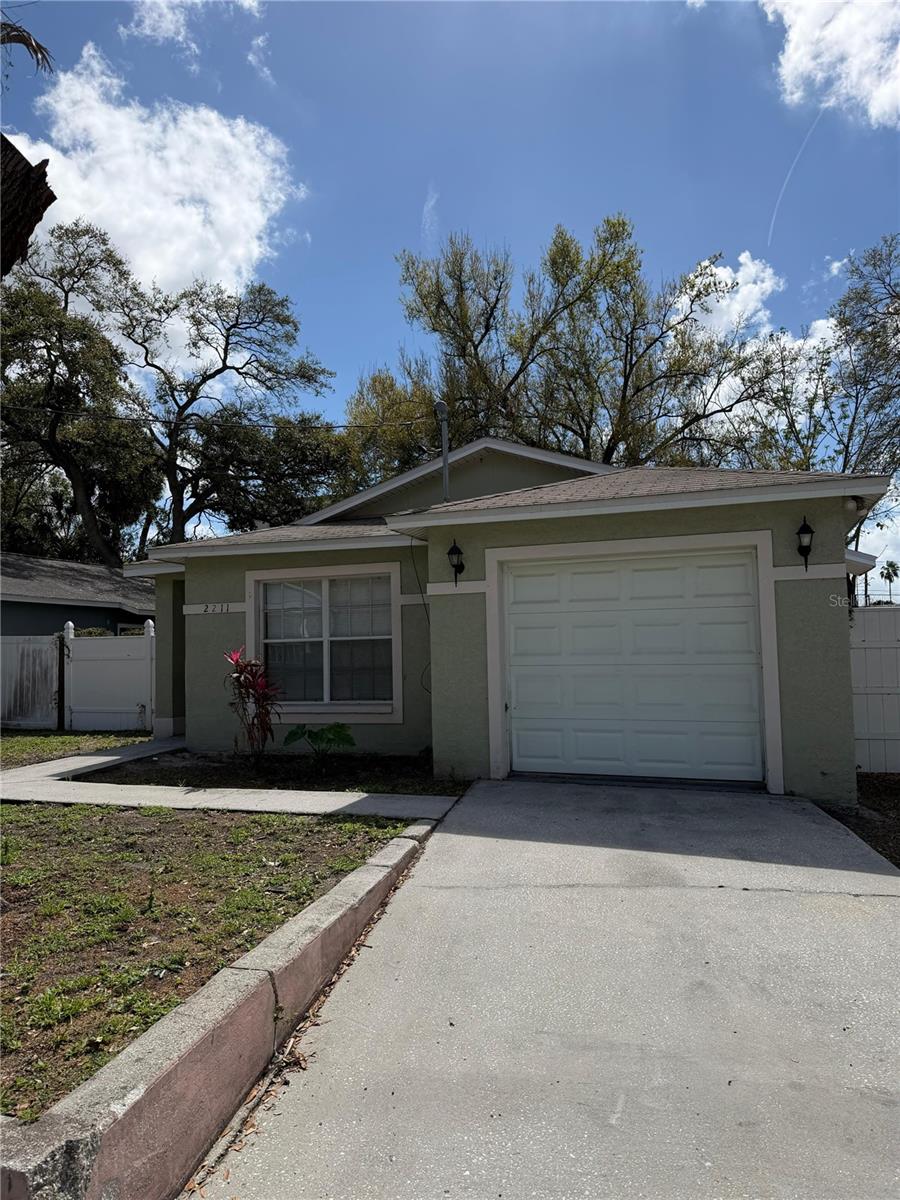 Image 7 of 22 For 2211 17th Avenue