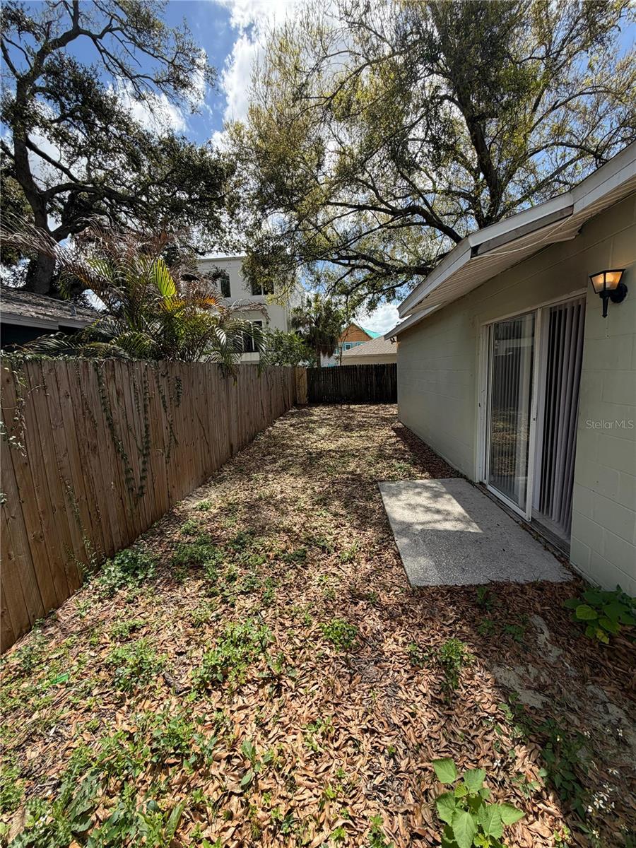 Image 8 of 22 For 2211 17th Avenue