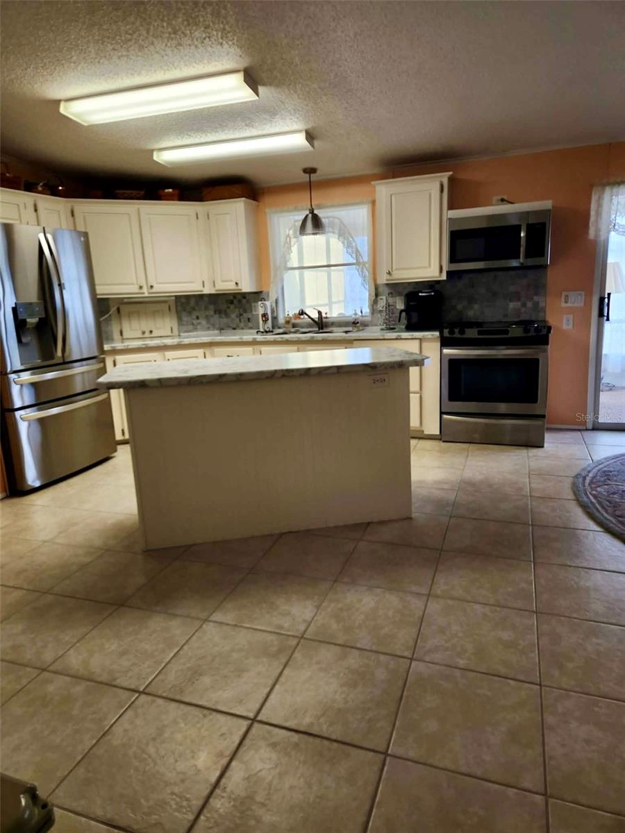 Image 16 of 52 For 624 Portside Drive