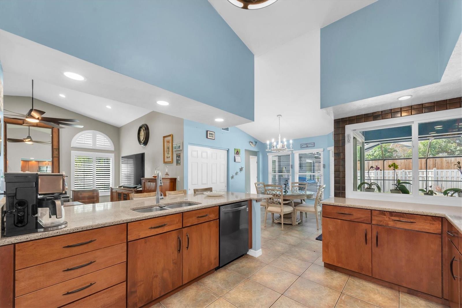 Image 14 of 58 For 922 80th Street Nw