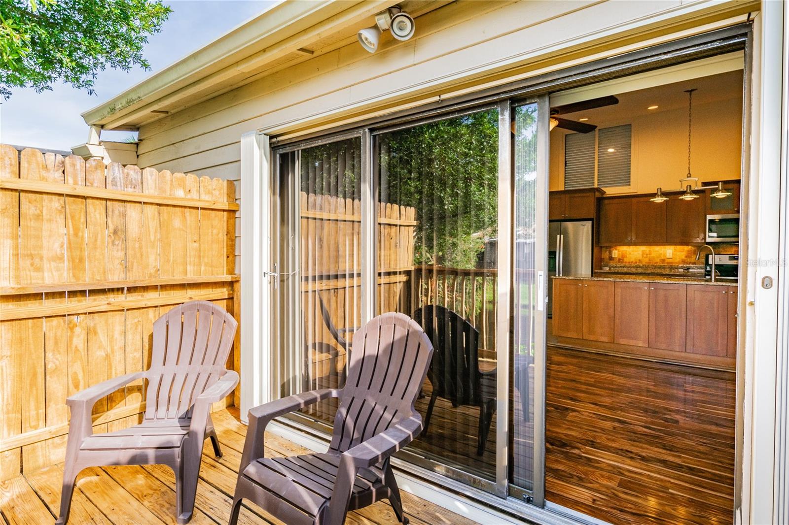 Image 11 of 19 For 6435 92nd Place 904