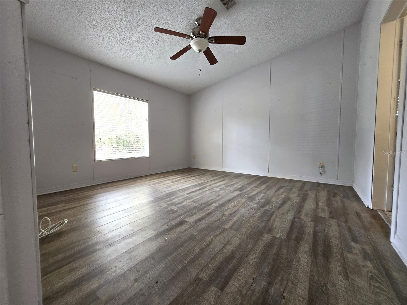 Image 12 of 26 For 5729 Leopard Point