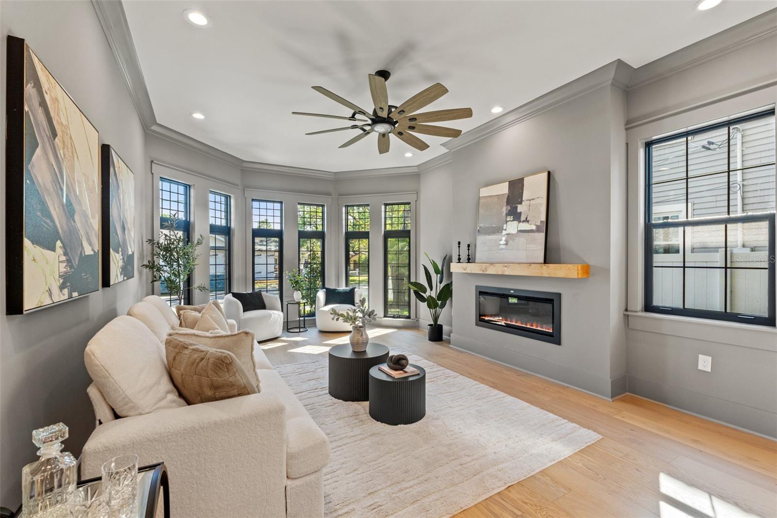 Image 13 of 89 For 807 Park Avenue