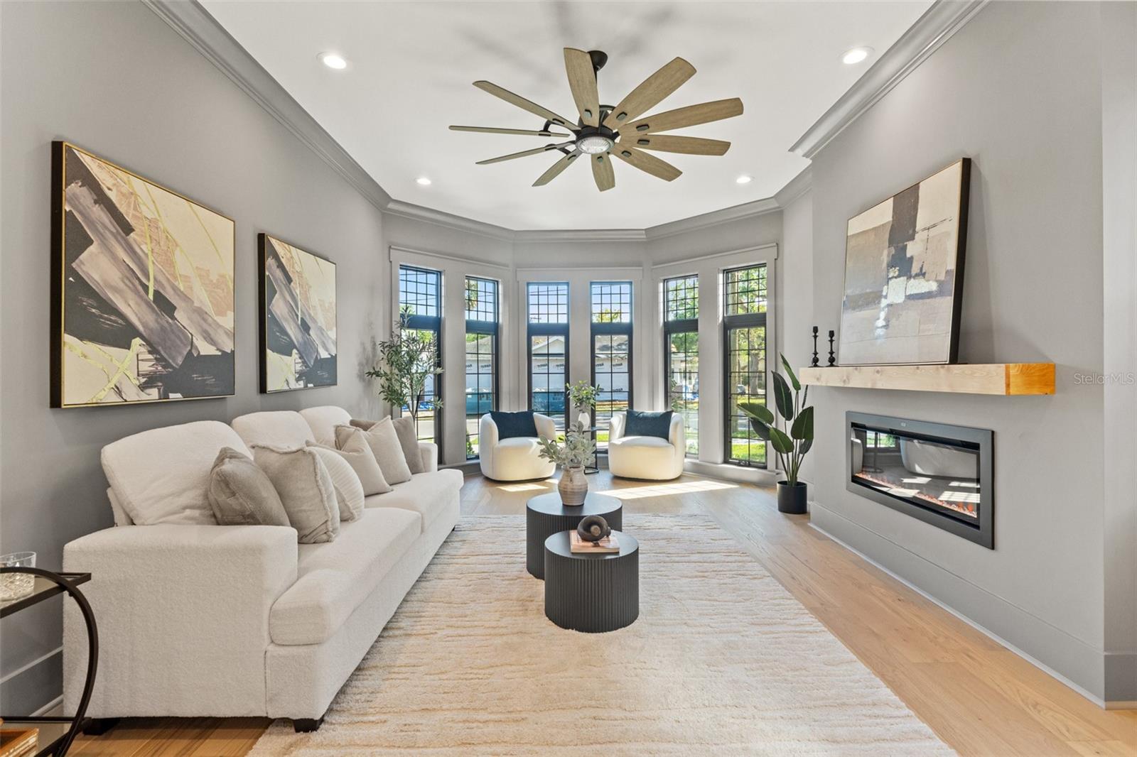 Image 22 of 89 For 807 Park Avenue