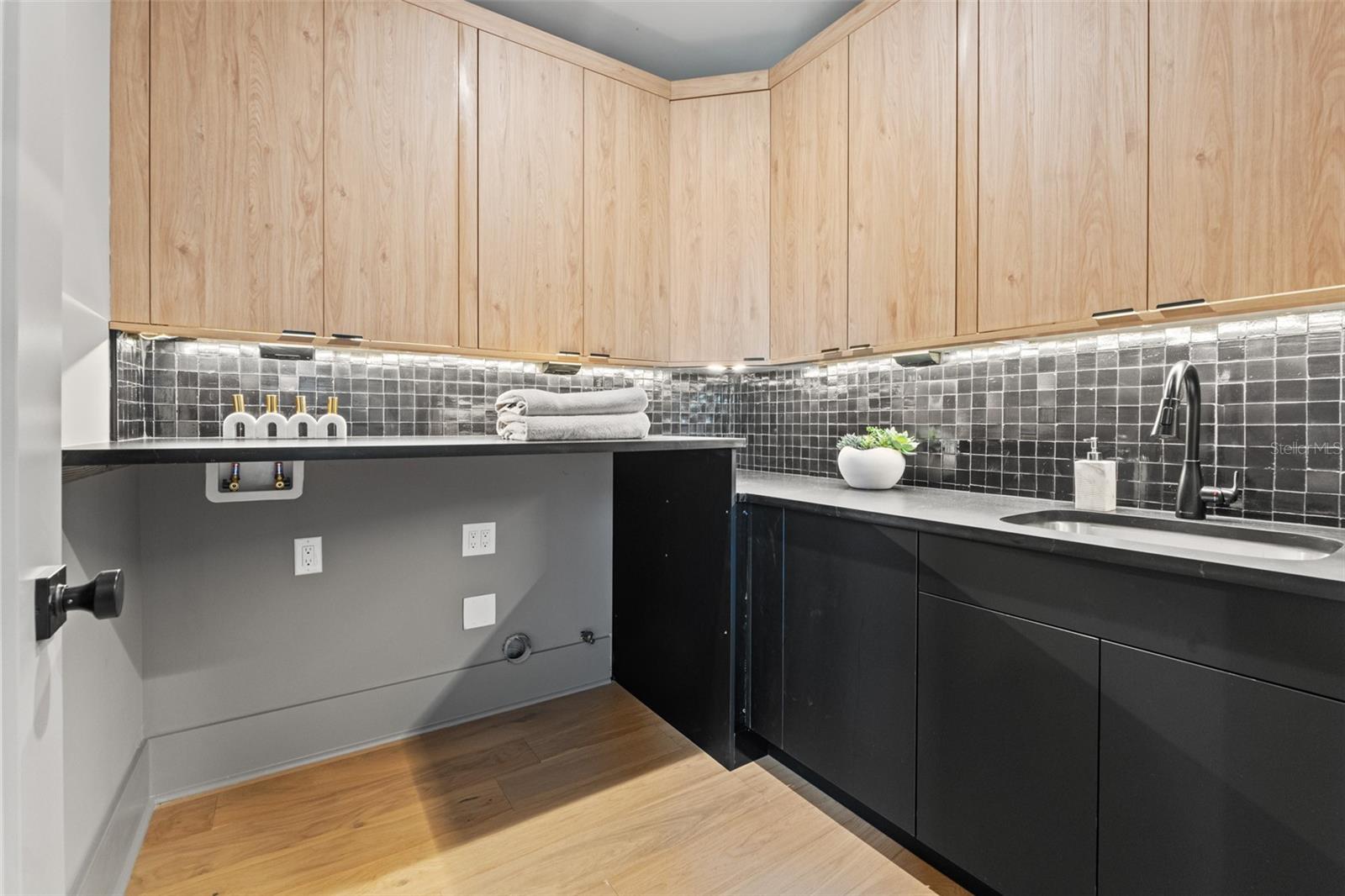 Image 39 of 89 For 807 Park Avenue