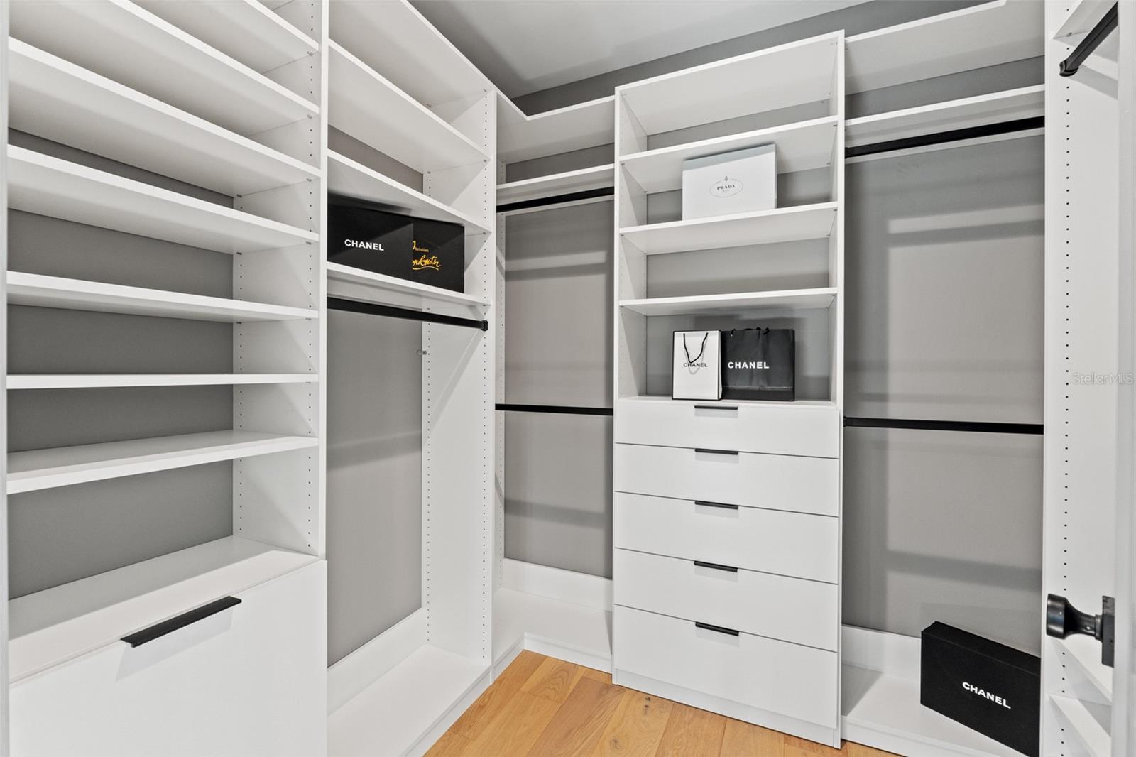 Image 50 of 89 For 807 Park Avenue