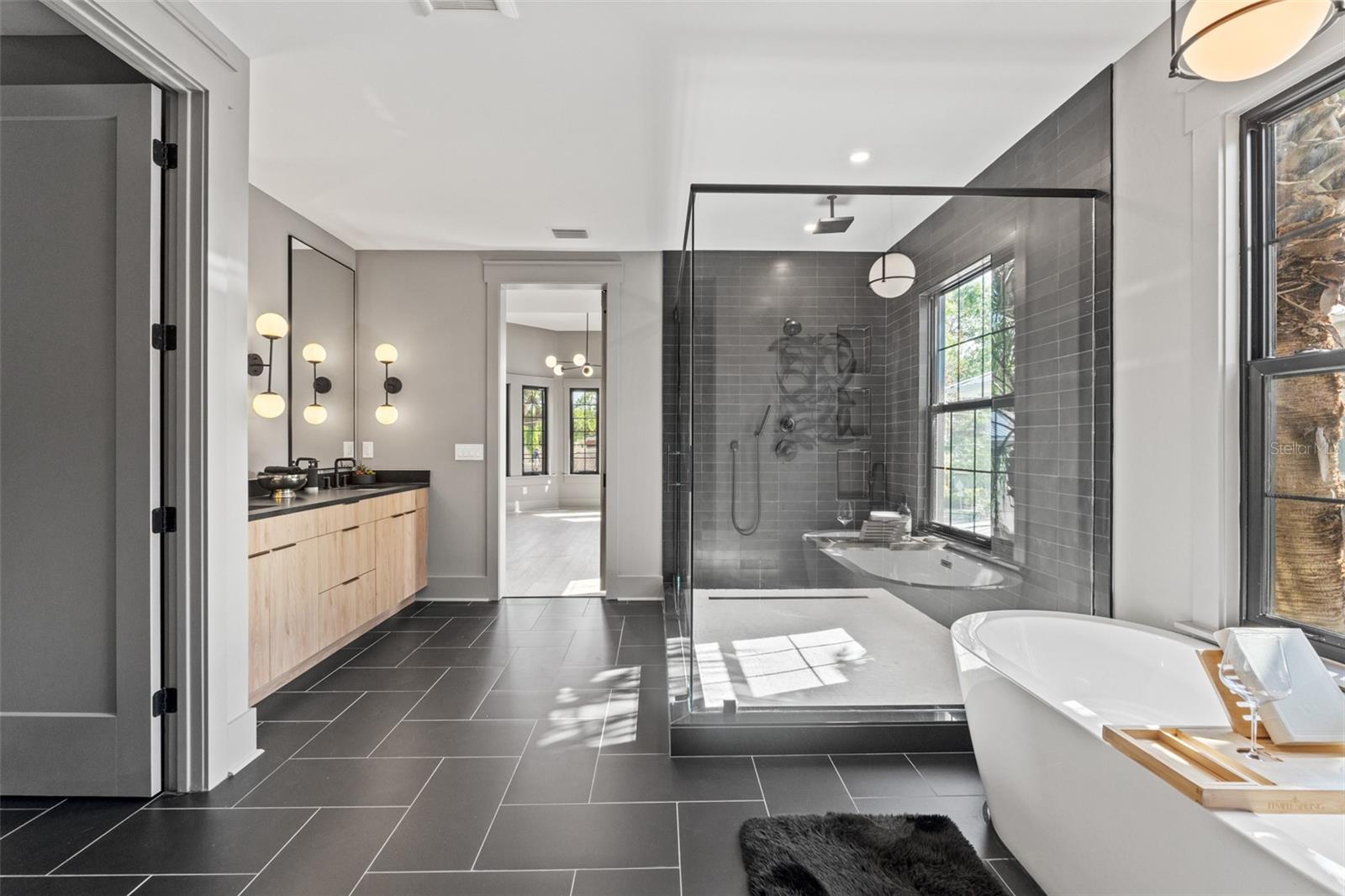 Image 51 of 89 For 807 Park Avenue