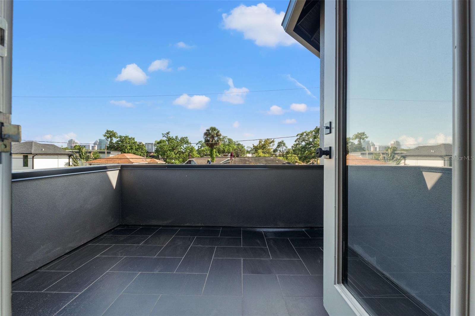 Image 54 of 89 For 807 Park Avenue