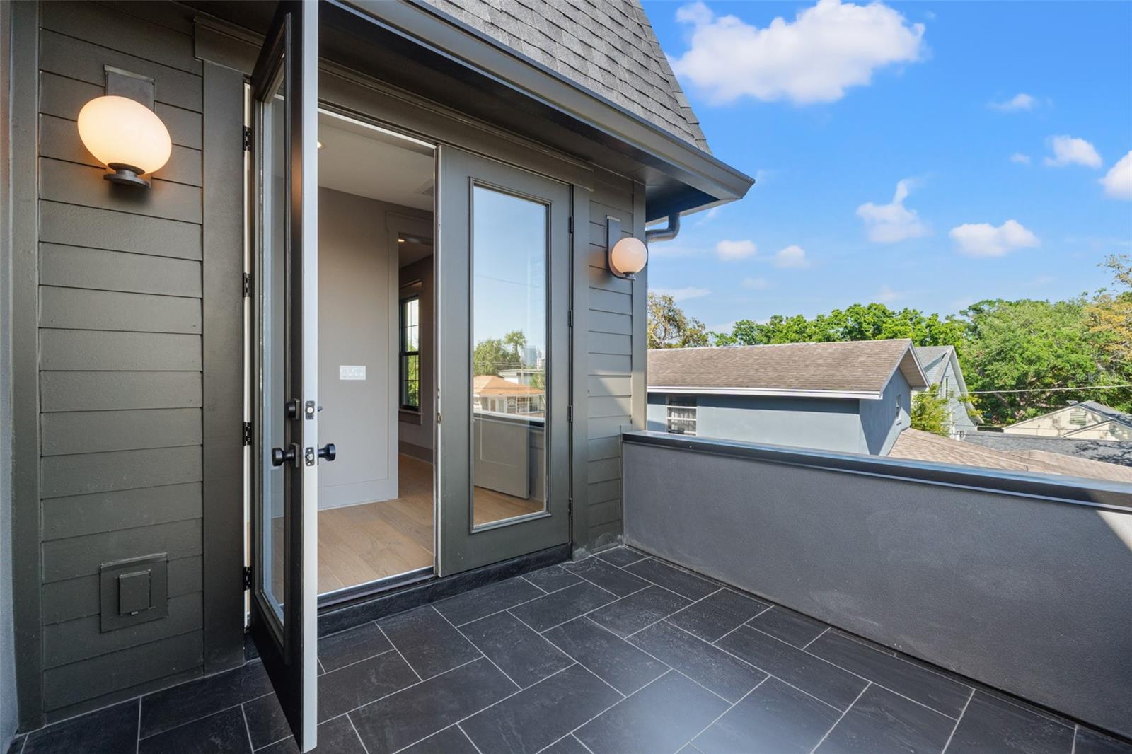 Image 55 of 89 For 807 Park Avenue