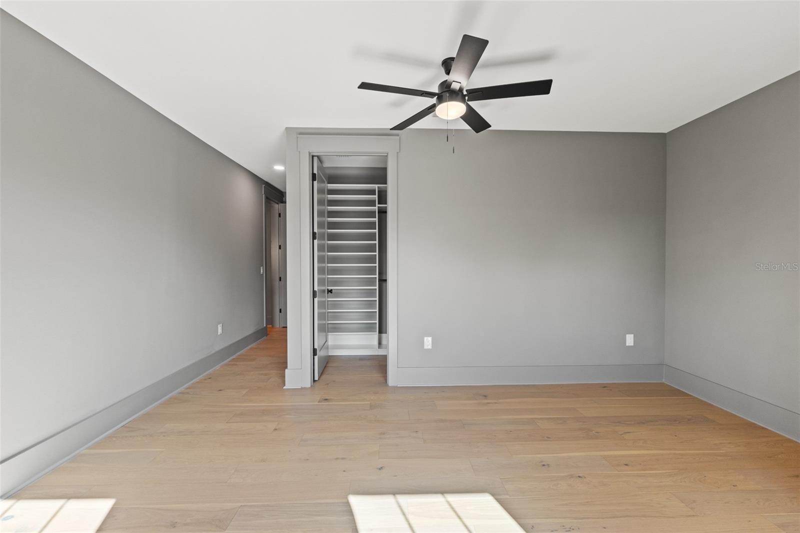 Image 72 of 89 For 807 Park Avenue