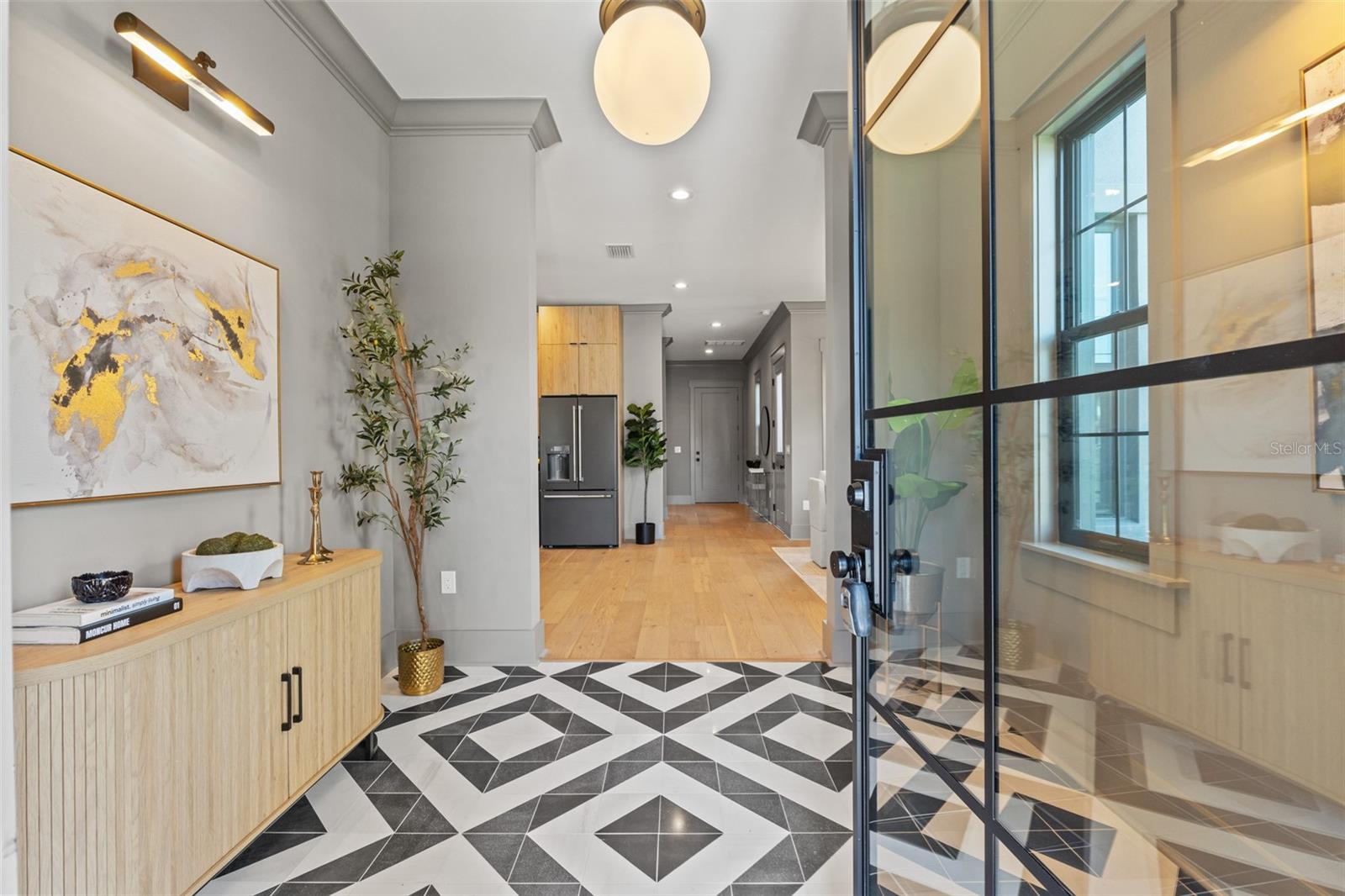 Image 8 of 89 For 807 Park Avenue