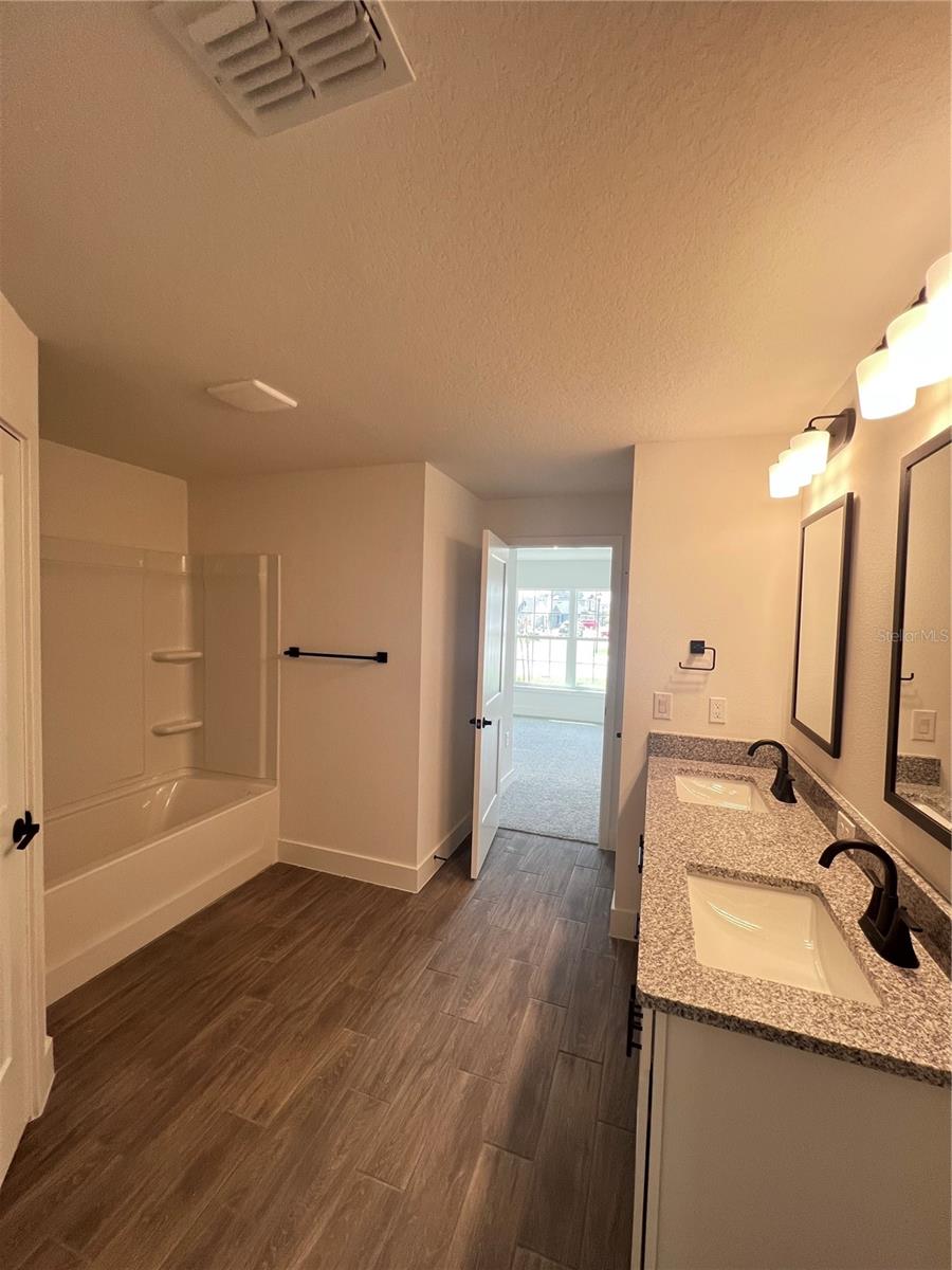 Image 16 of 32 For 13034 Kent Bradley St Road