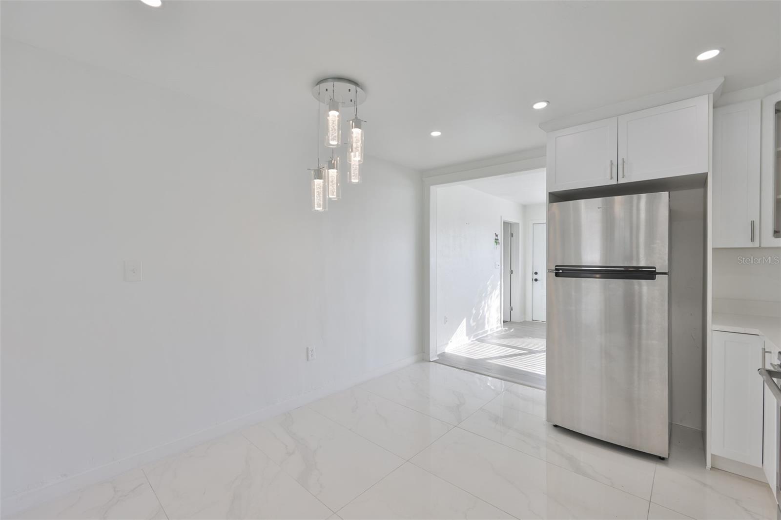 Image 16 of 39 For 700 Glenwood Avenue S