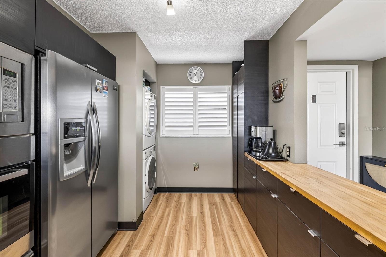 Image 11 of 69 For 800 Cove Cay Drive 7d