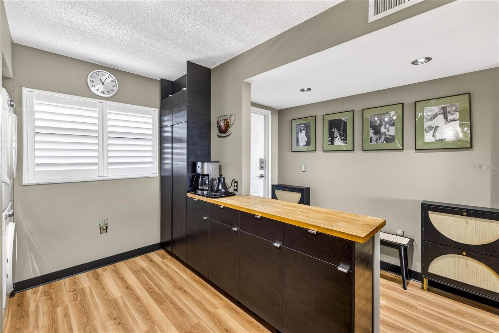 Image 12 of 69 For 800 Cove Cay Drive 7d