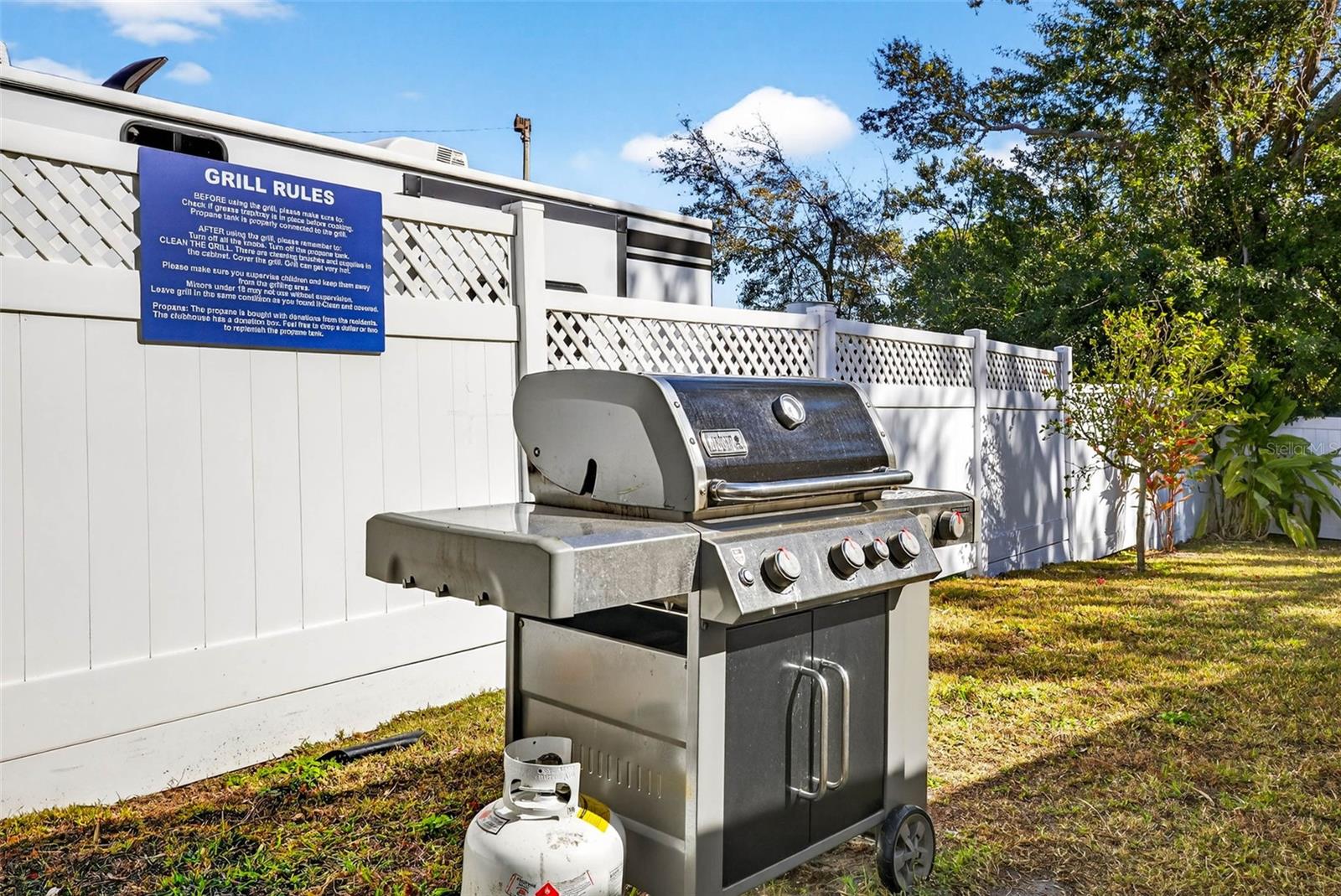 Image 52 of 69 For 800 Cove Cay Drive 7d