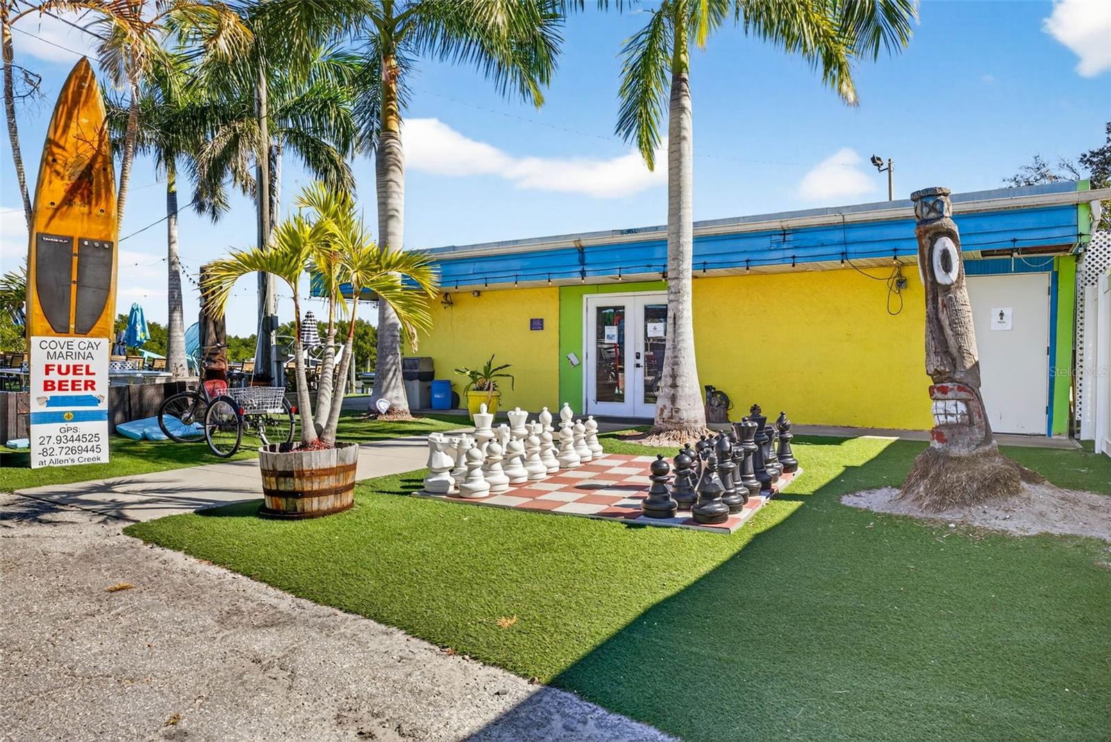 Image 56 of 69 For 800 Cove Cay Drive 7d