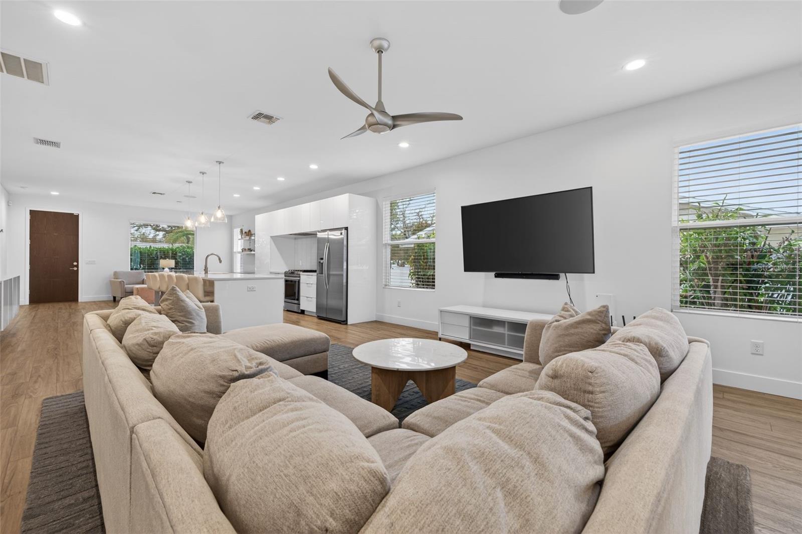 Image 14 of 28 For 6163 2nd Avenue S