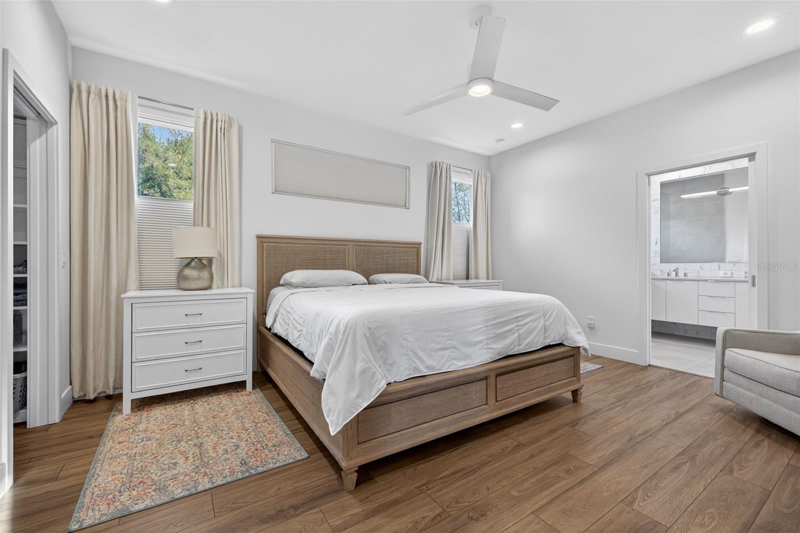 Image 16 of 28 For 6163 2nd Avenue S