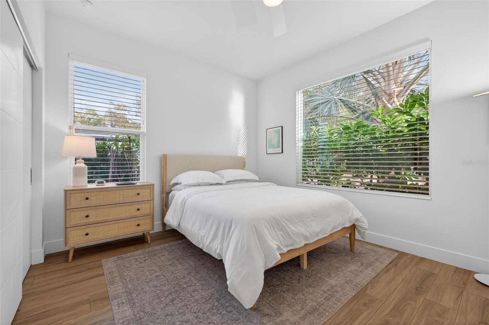 Image 21 of 28 For 6163 2nd Avenue S