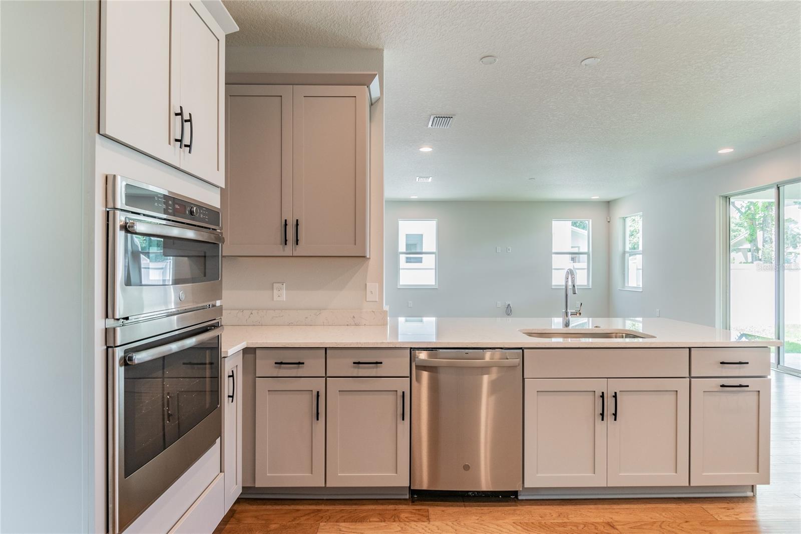 Image 17 of 41 For 6307 Main Avenue