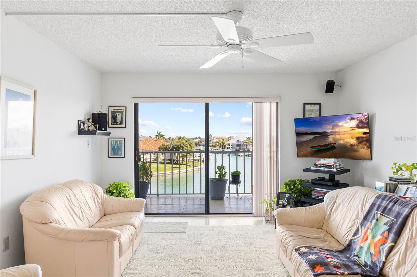 Image 17 of 53 For 719 Pinellas Bayway S 304