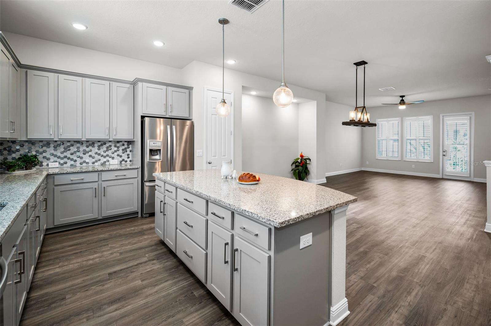 Image 13 of 79 For 9589 Cavendish Drive