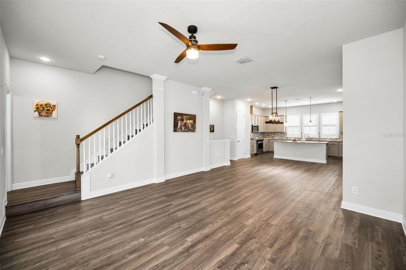 Image 4 of 79 For 9589 Cavendish Drive