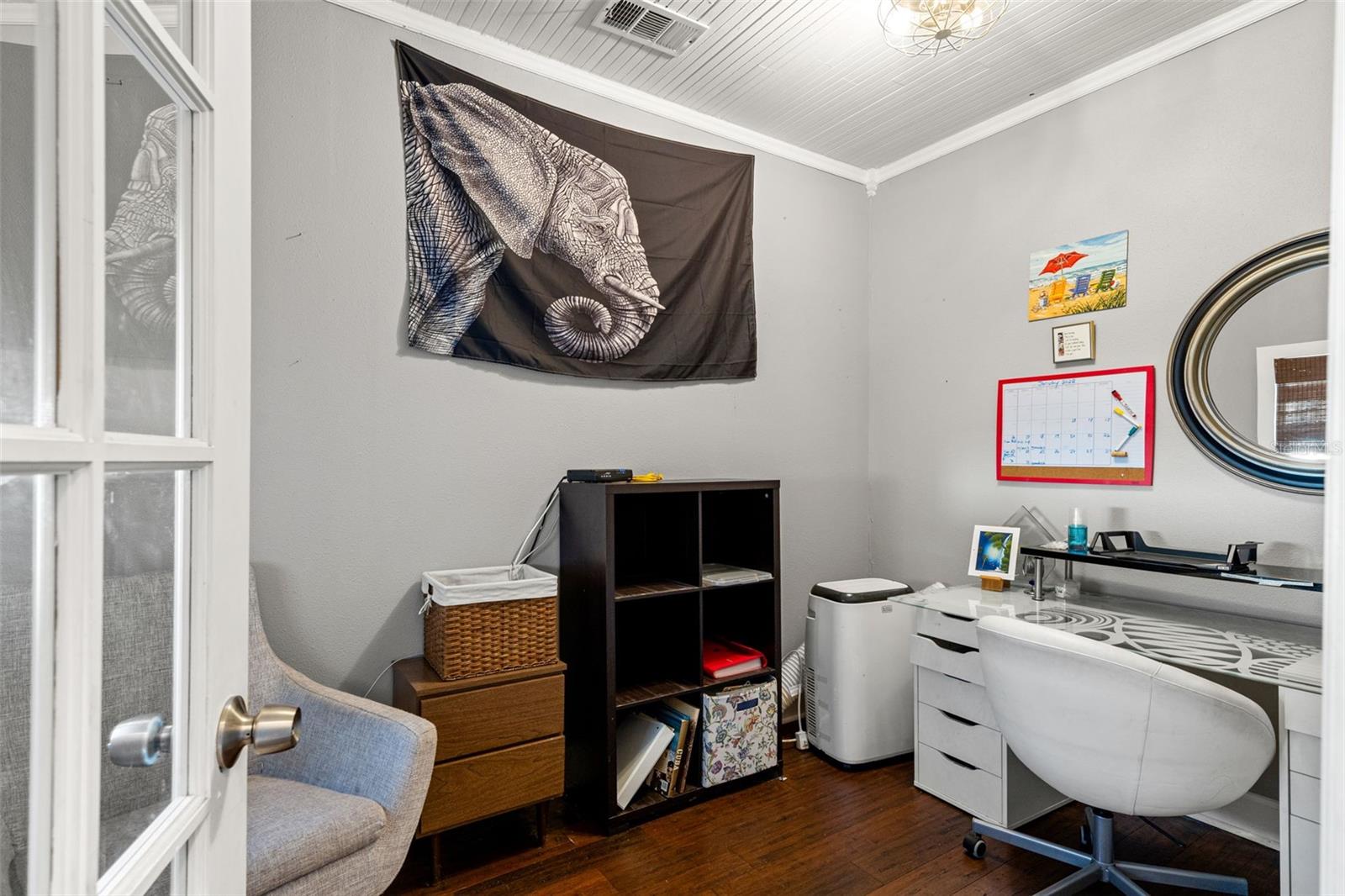 Image 25 of 43 For 905 Hanna Avenue