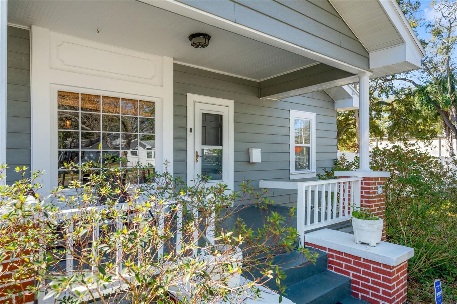 Image 4 of 43 For 905 Hanna Avenue