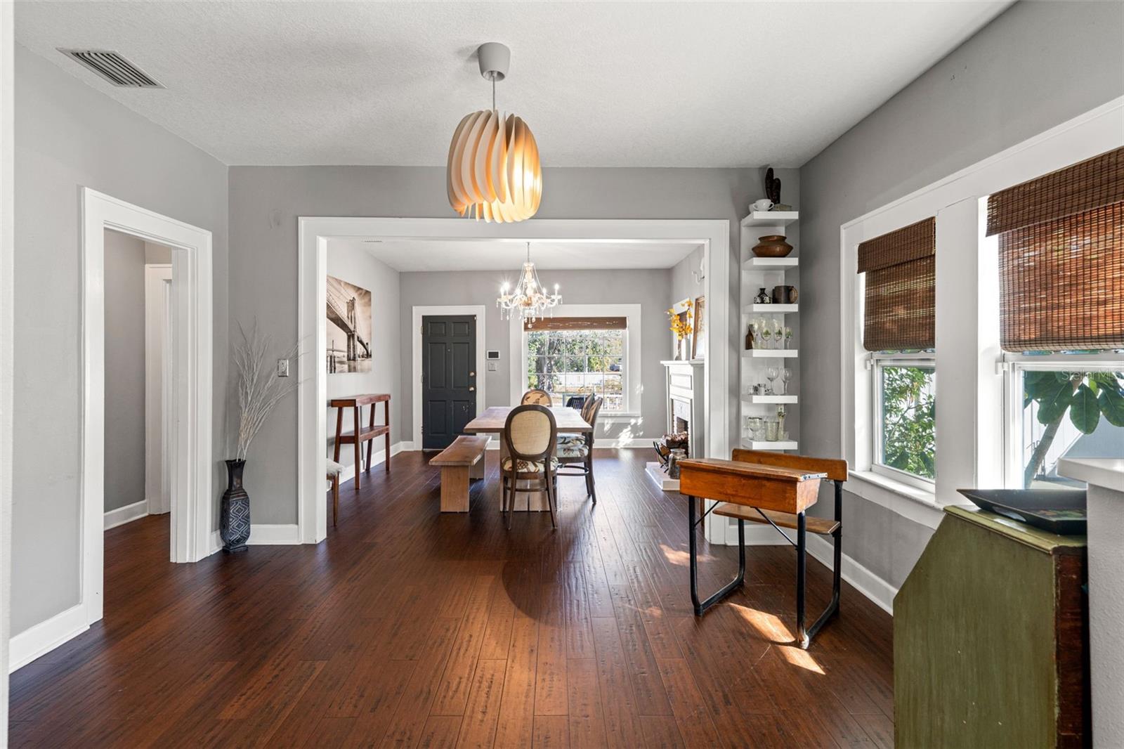 Image 8 of 43 For 905 Hanna Avenue