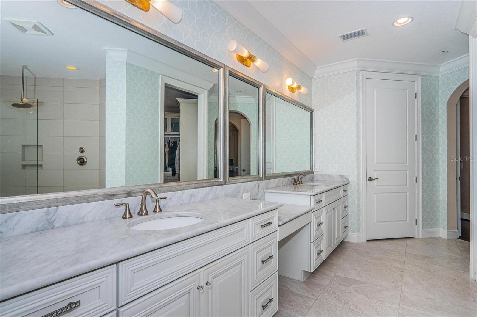 Image 25 of 55 For 5727 Yeats Manor Drive 402