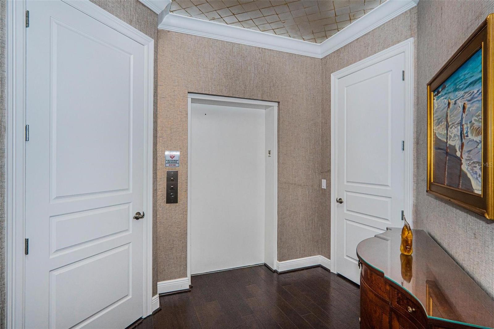 Image 4 of 55 For 5727 Yeats Manor Drive 402