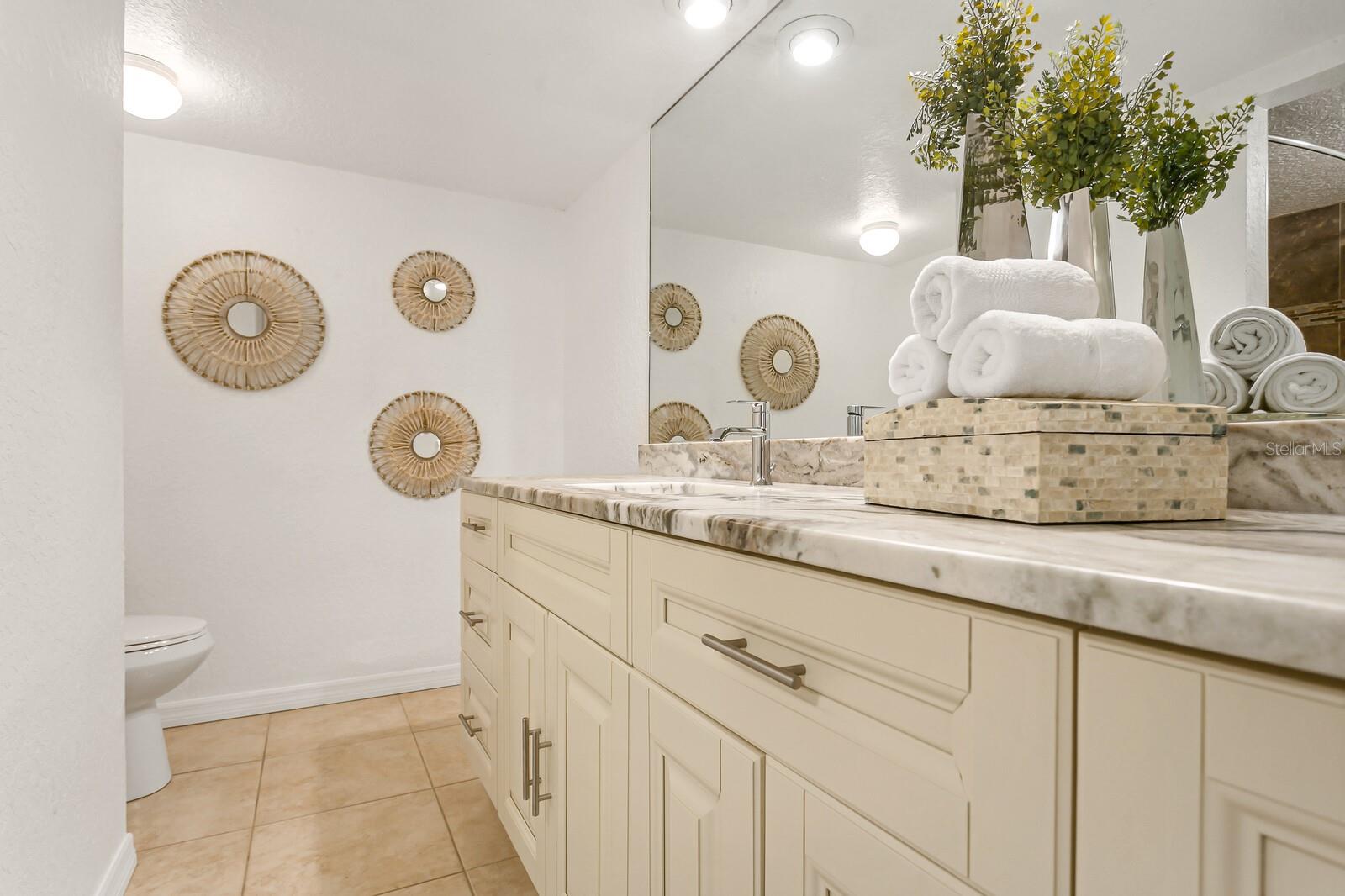 Image 18 of 31 For 9342 Tradewinds Avenue