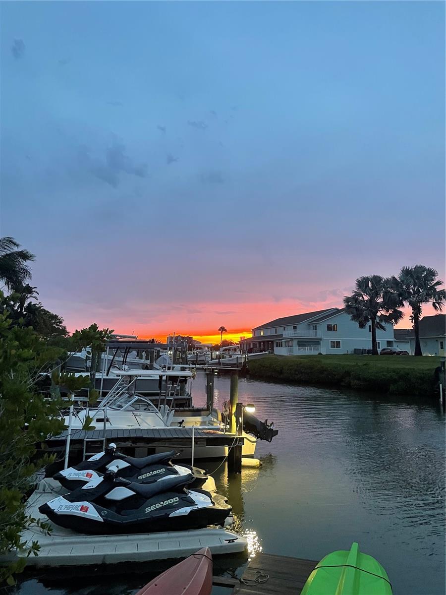 Image 3 of 31 For 9342 Tradewinds Avenue