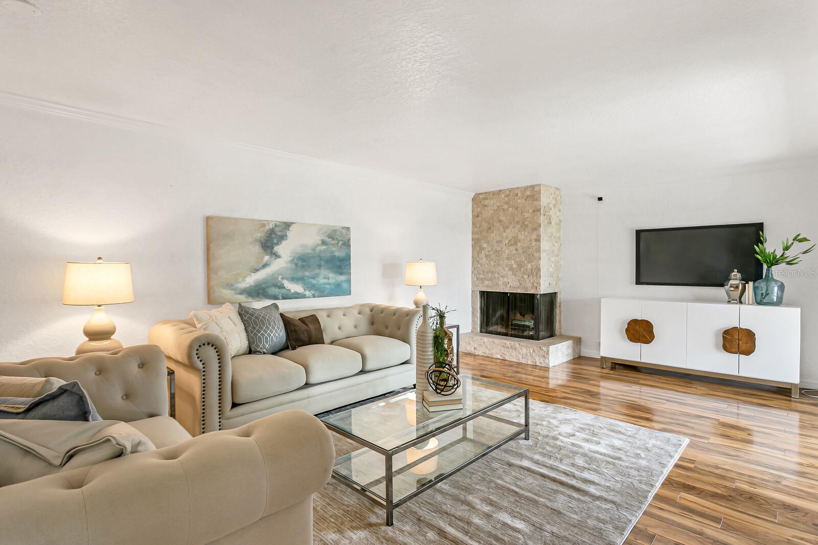 Image 4 of 31 For 9342 Tradewinds Avenue