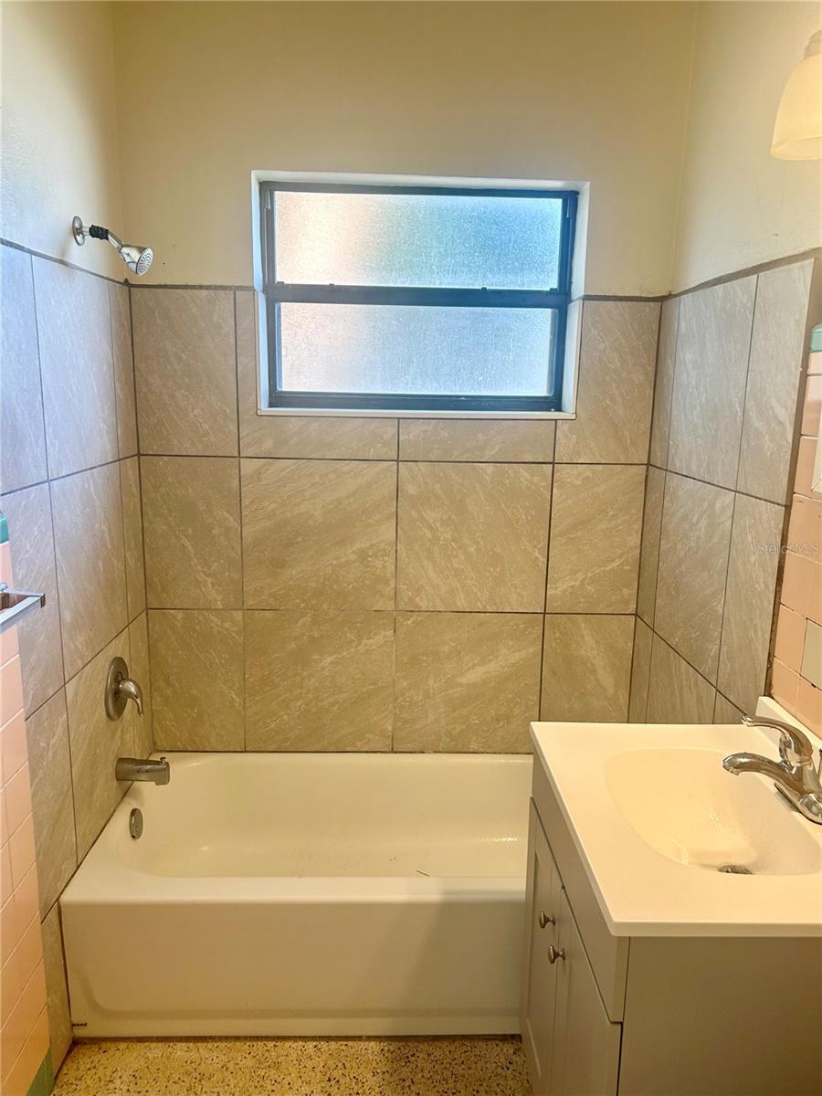 Image 10 of 16 For 1200 63rd Avenue N