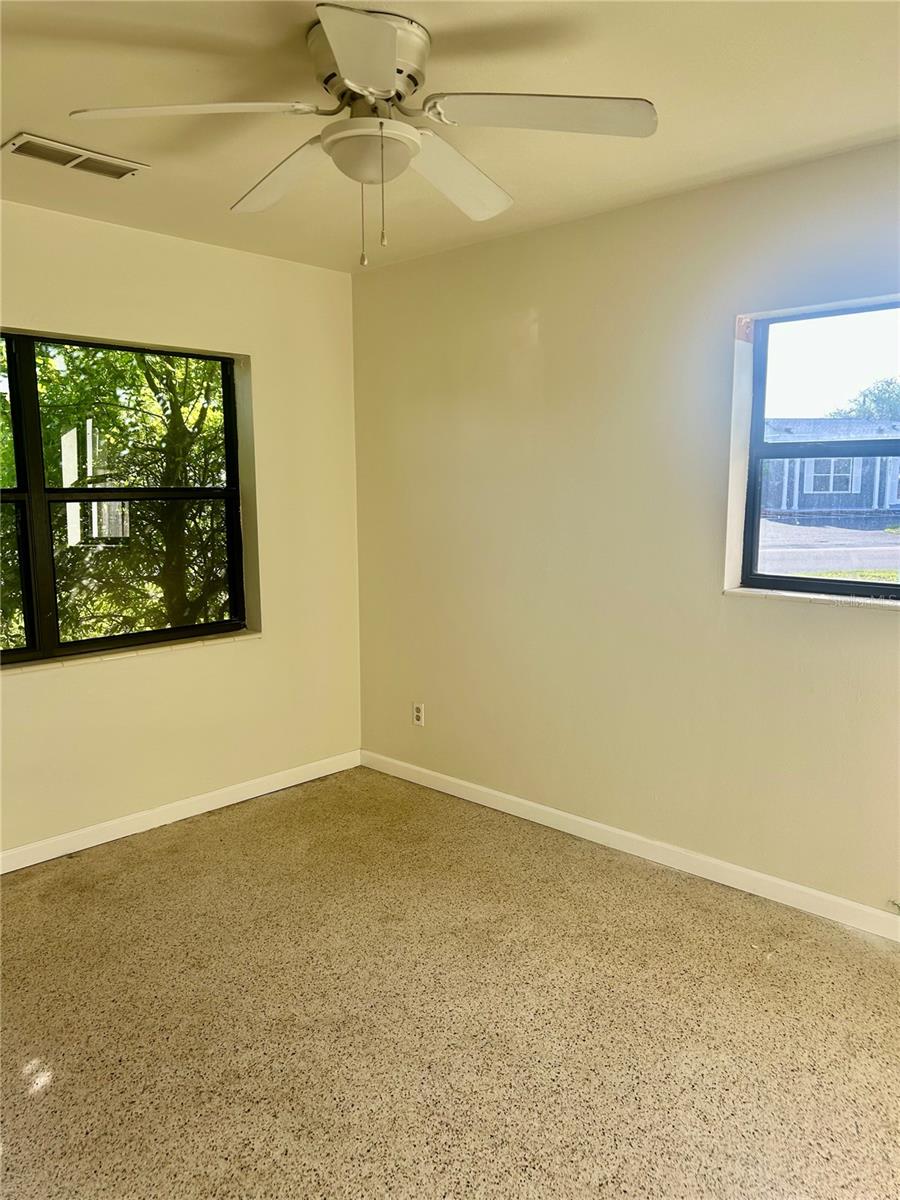 Image 12 of 16 For 1200 63rd Avenue N