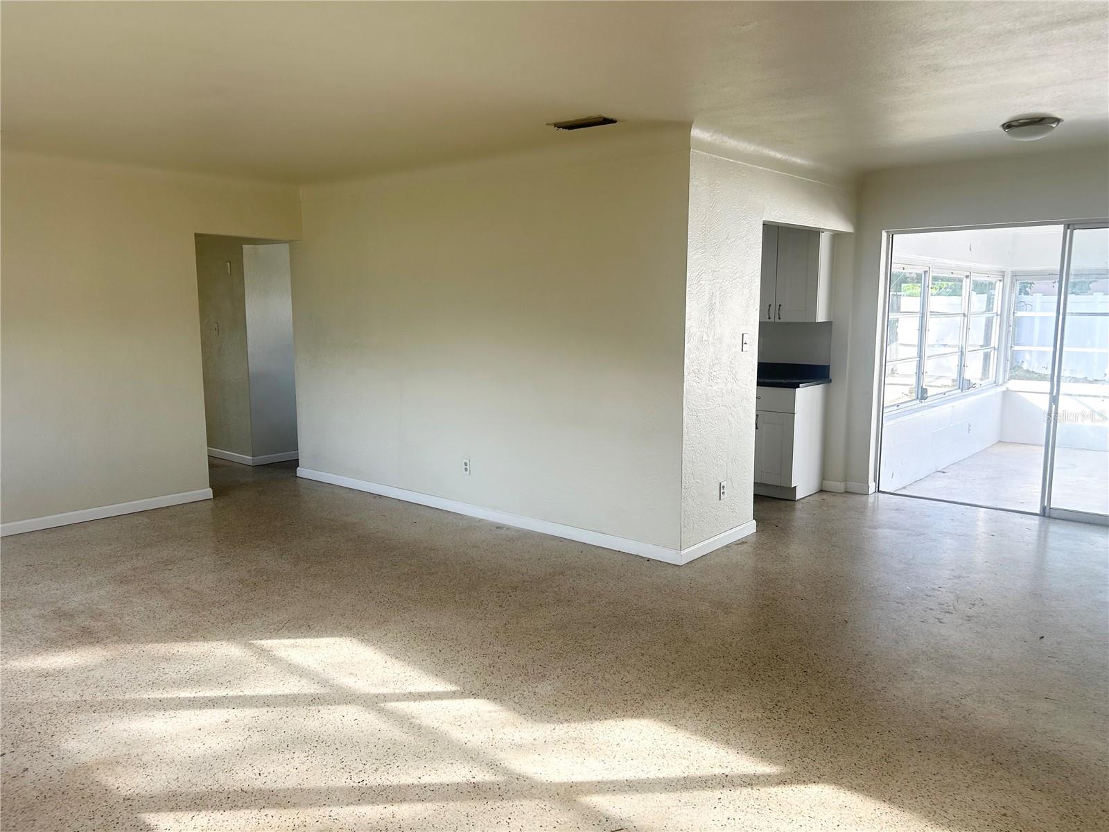 Image 3 of 16 For 1200 63rd Avenue N