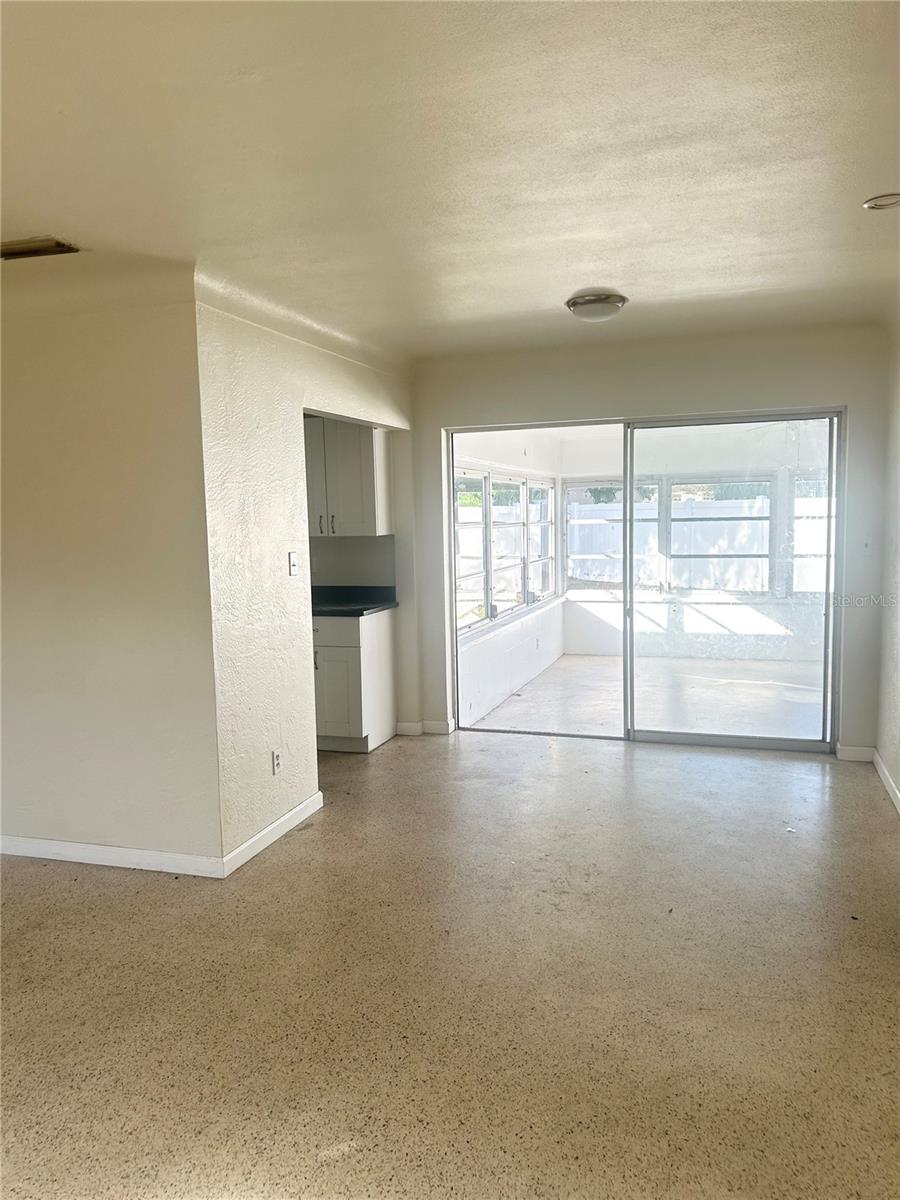 Image 4 of 16 For 1200 63rd Avenue N