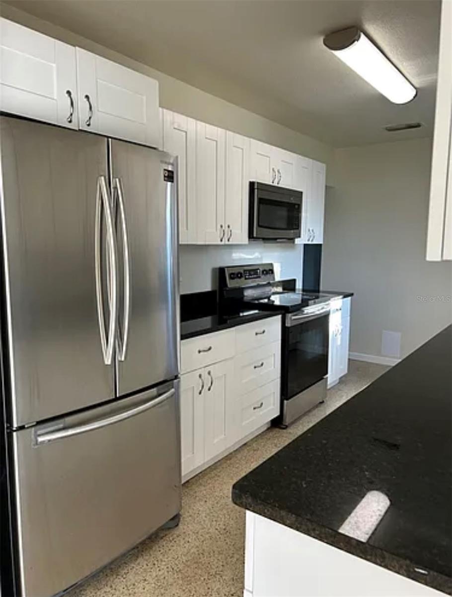 Image 7 of 16 For 1200 63rd Avenue N