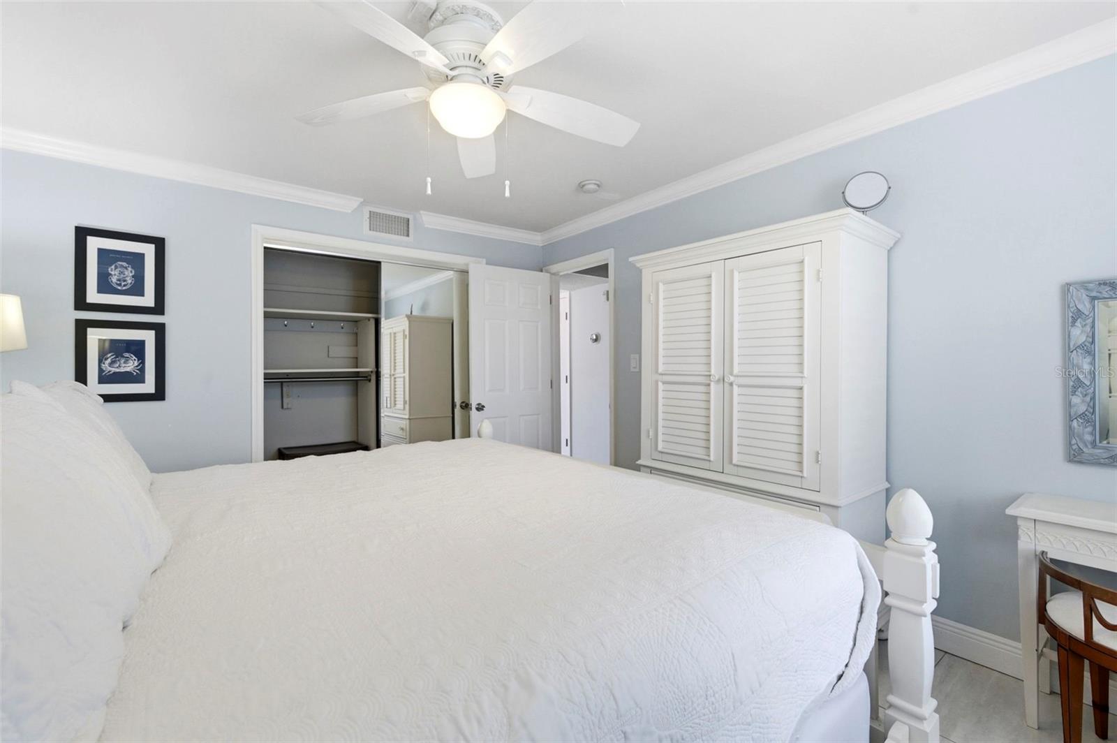 Image 22 of 69 For 4911 Coquina Key Drive Se C