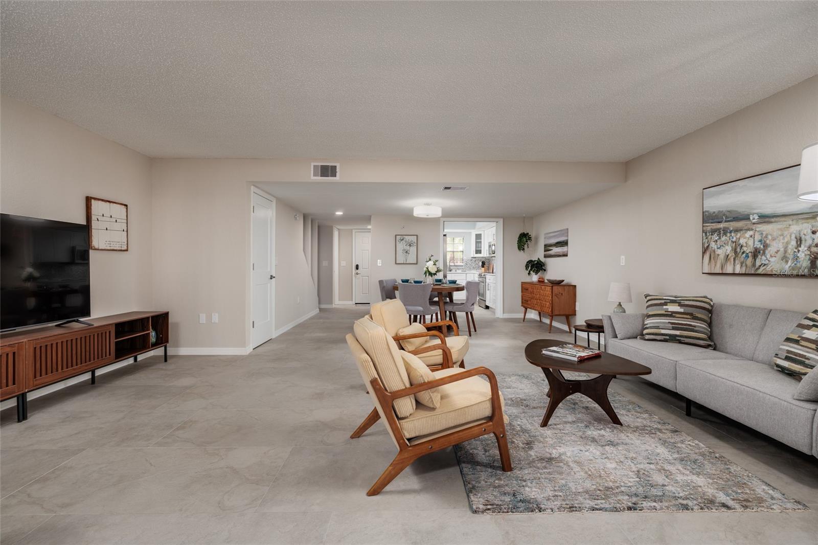 Image 11 of 34 For 2480 Pelican Court 103r