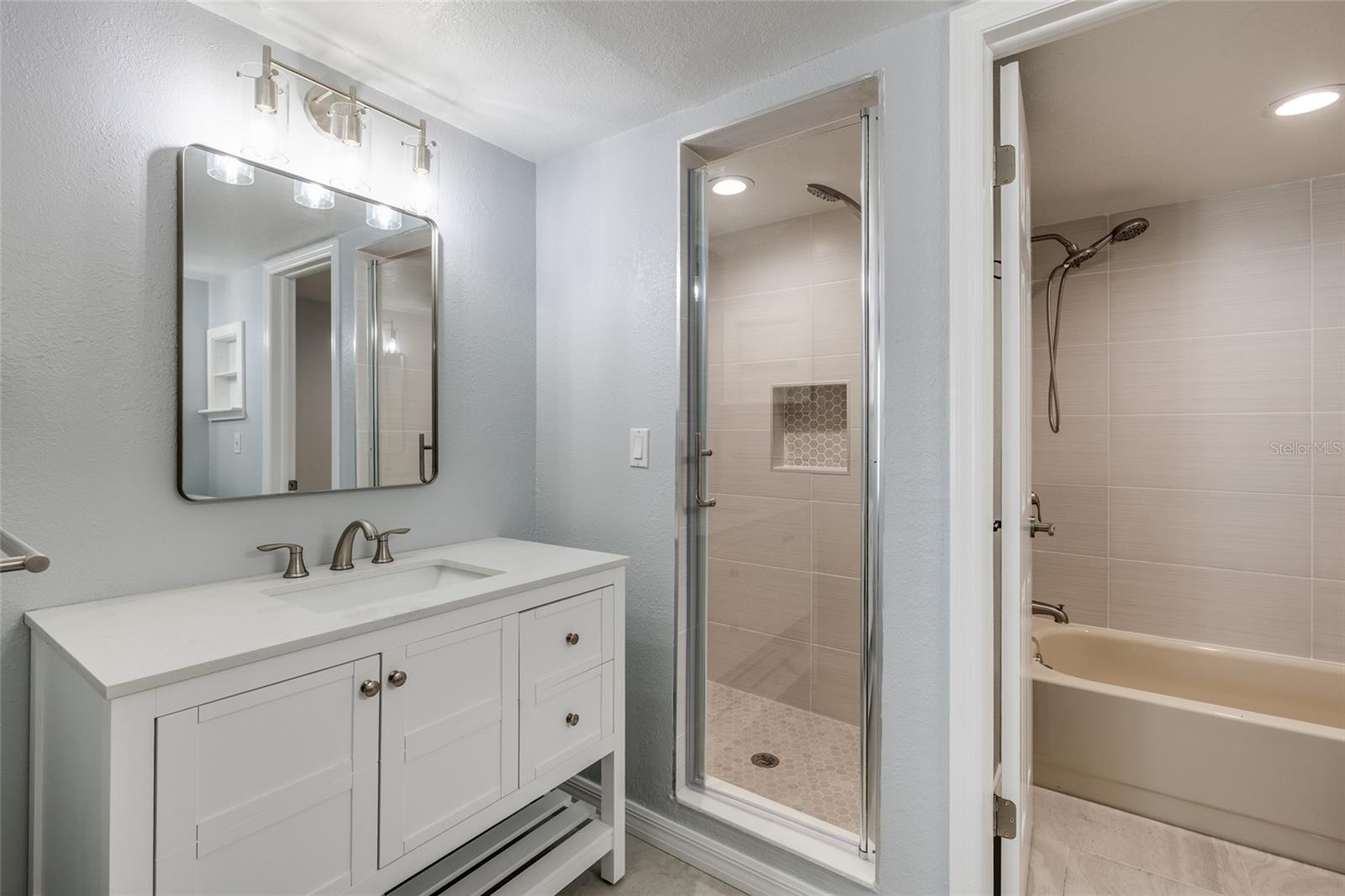 Image 18 of 34 For 2480 Pelican Court 103r