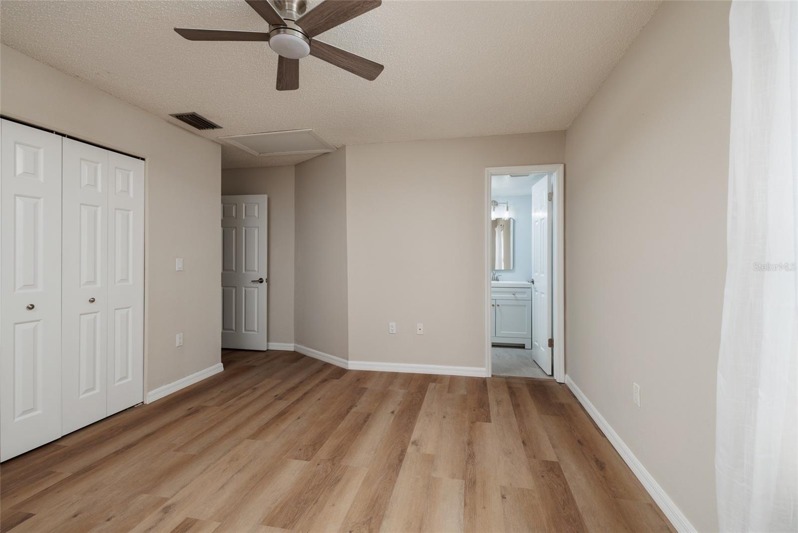 Image 20 of 34 For 2480 Pelican Court 103r