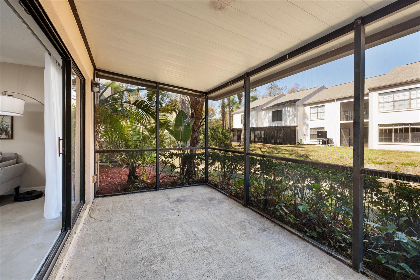 Image 31 of 34 For 2480 Pelican Court 103r