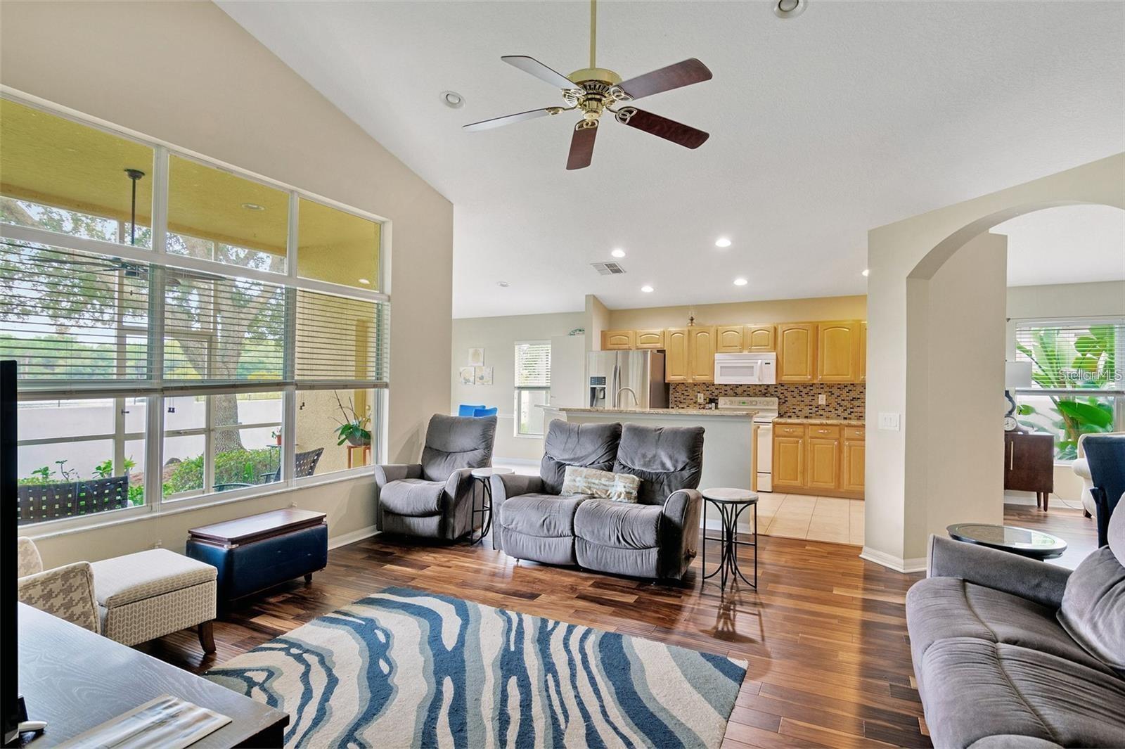 Image 5 of 26 For 18821 Maisons Drive