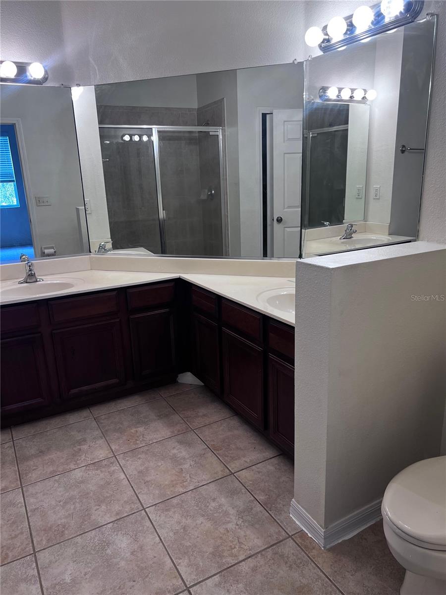 Image 10 of 33 For 3459 Parkridge Cir  103