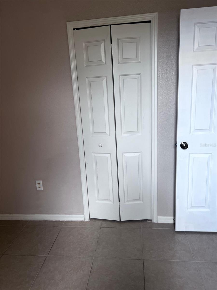 Image 17 of 33 For 3459 Parkridge Cir  103